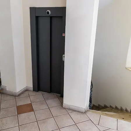 Bohemian In The Centre דירה